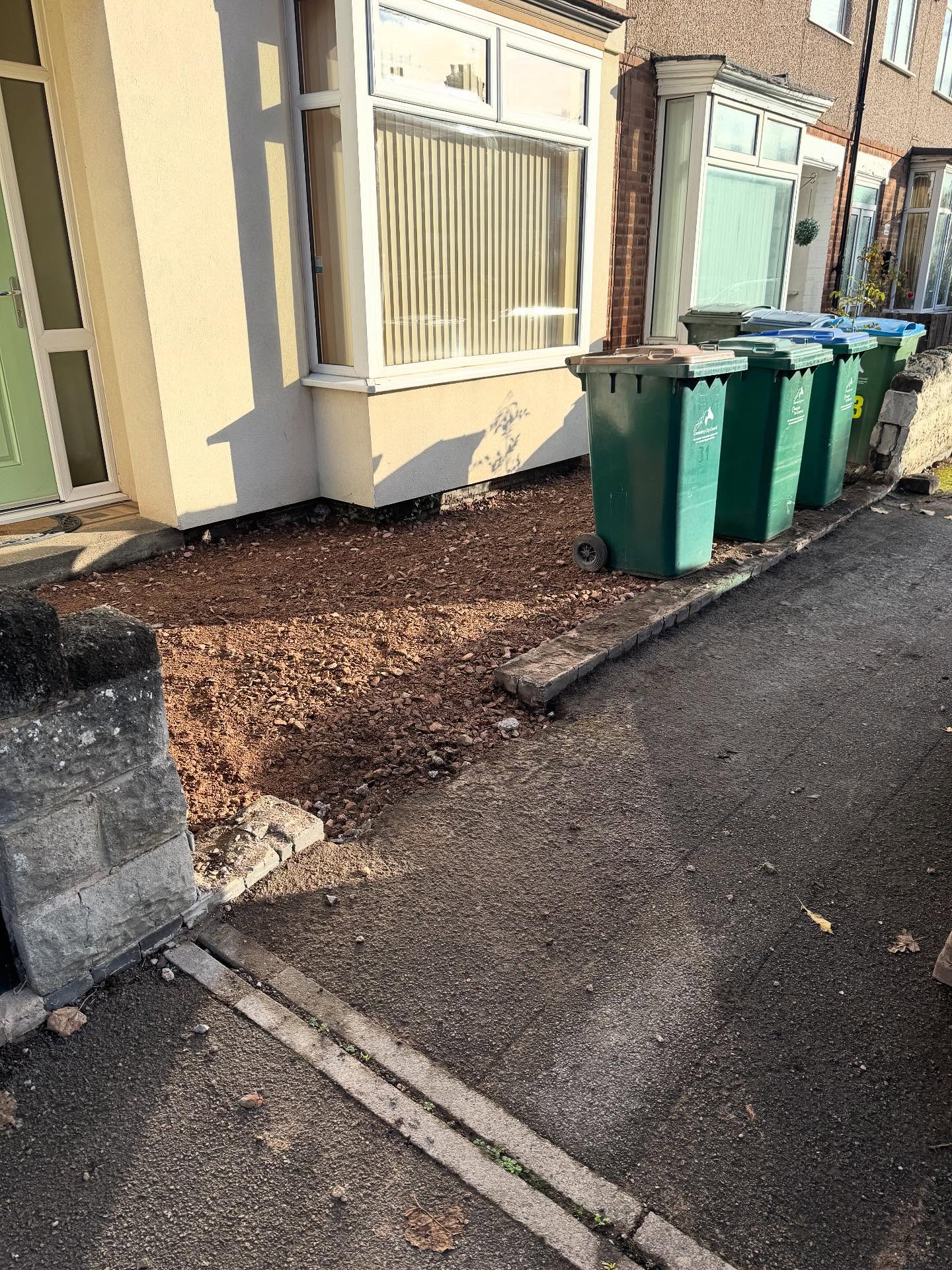 House, wall, cobbled front garden